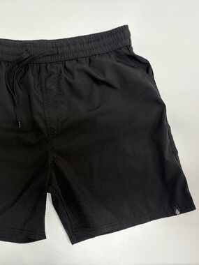 Volcom Men's Nomoly Elastic Waist Shorts - Size M.